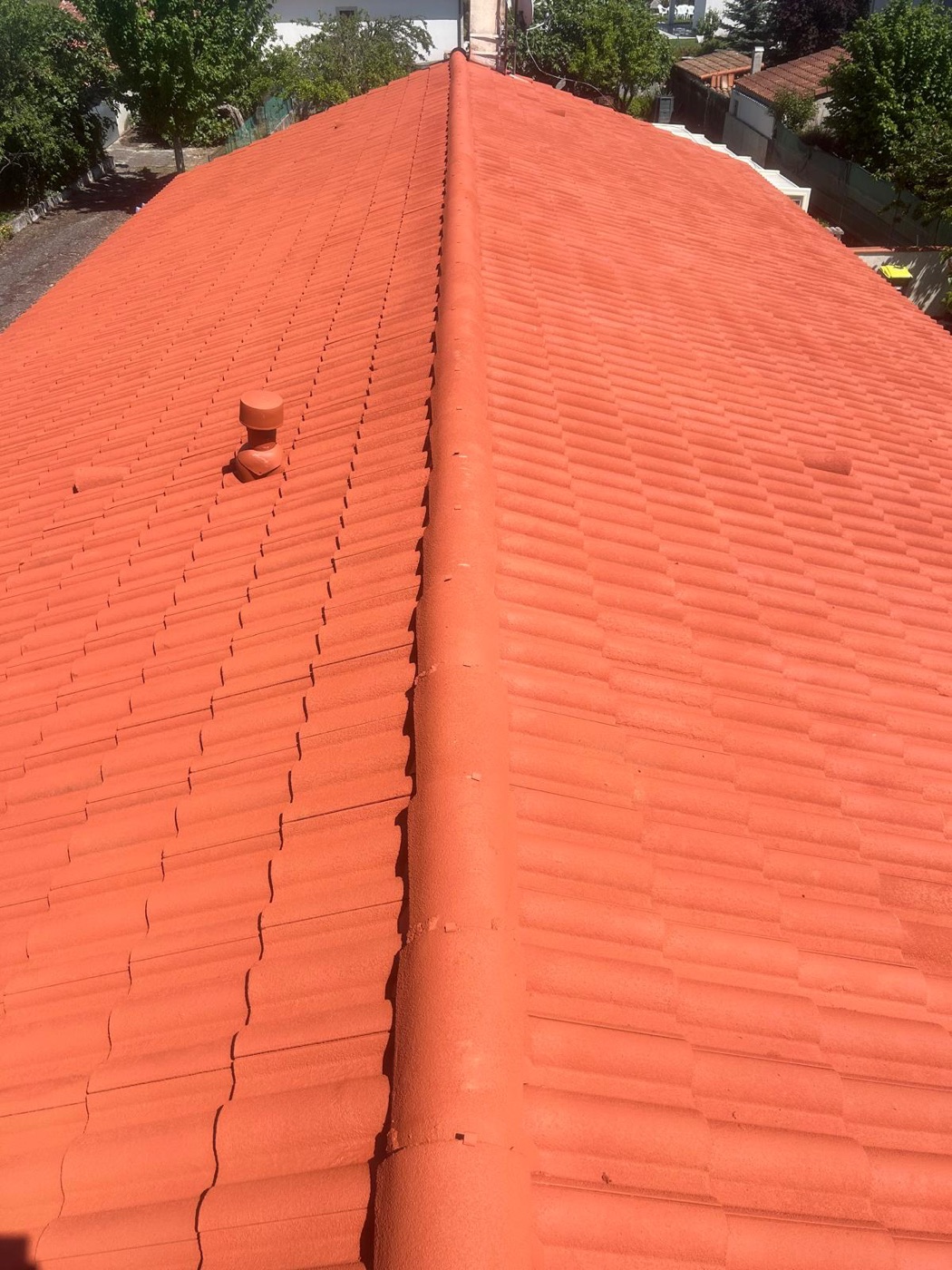 Toiture après traitement hydrofuge coloré en Ariège